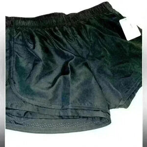 NWT Alive Magnetics Lined Black Shorts